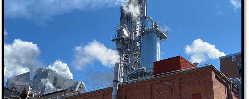 På sulfatmassabruket Aspa bruk i Olshammar utanför Askersund i södra Närke pågår som bäst bygget av vad som förmodligen är ”Europas största elektrokoagulationsanläggning med Axolots AxoPur-teknik, med planerad driftsstart i december”. Foto: Axolot
