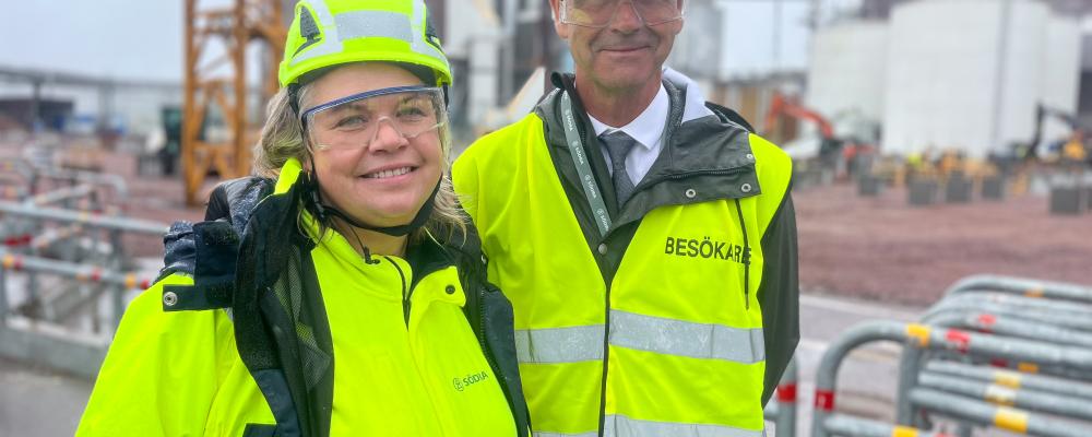 Lotta Lyrå, vd Södra och Allan Widman, landshövding i Kalmar län. Foto: Södra