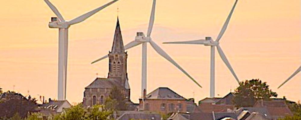 För tyskarna är detta inte bara en teknisk fråga – det är också en fråga om trovärdighet i det som kallas "Energieewende." När målet är att avveckla fossil energi och samtidigt stänga kärnkraften, blir varje störning i den förnybara produktionen en påminnelse om systemets känslighet. Foto: Creative Commons Lic, kredit: DoDo71