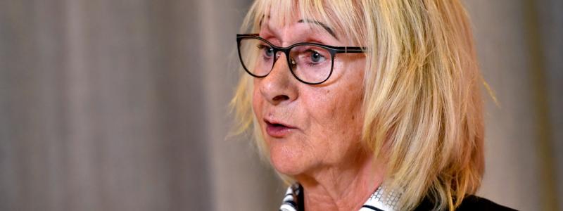 Erik Simander / TT: Civilminister Lena Micko (S) presenterade tillsammans med biträdande finansminister Åsa Lindhagen (MP) förslaget om skärpta hållbarhetskrav vid offentlig upphandling. Arkivbild.