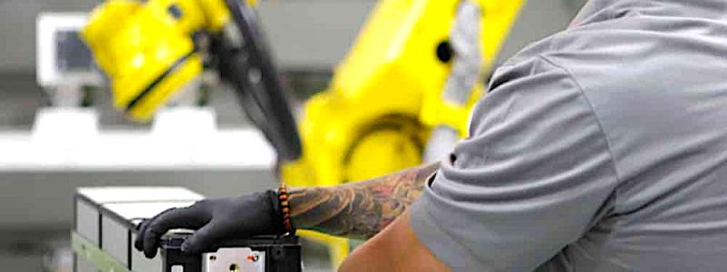 Köpet av Proterras batteriverksamhet, till ett pris på 210 miljoner USD justerat för lagerstatus vid affärens avslut, inkluderar ett utvecklingscenter för batterimoduler och batteripaket i Kalifornien samt en monteringsfabrik i Greer, South Carolina. Foto: Proterra