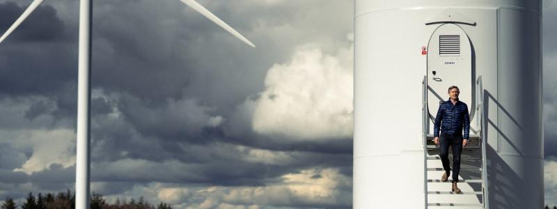 Eurowind Energy, som grundades 2006 i Danmark, har växt till en betydande aktör inom förnybar energi med över 600 anställda och verksamhet i 16 länder i Europa och USA. Eurowind Energy