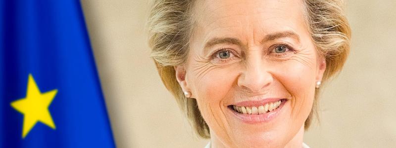 – Vi kommer att utnyttja Europas stora potential för förnybar energi och föra den till våra industrier för att underlätta deras omställning. Detta kan sänka priserna för hållbara material som stål, cement och plast, men även för andra svårdekarboniserade sektorer som gödselmedel och glas, förklarade von der Leyen. Foto: Europeiska Kommissionen.