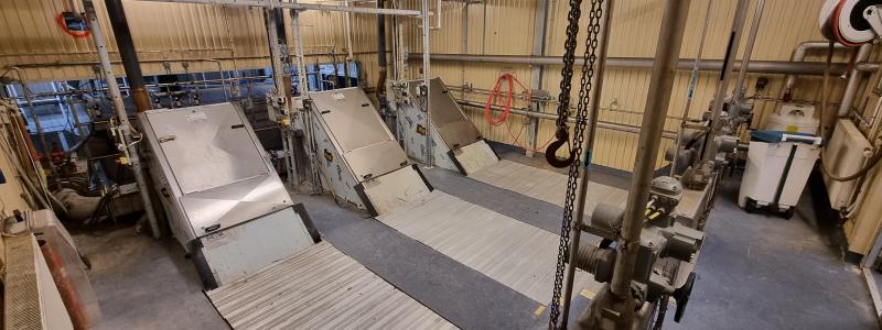 Första reningssteget fångar upp skräp som kommer med avloppsvattnet, vilket görs med hjälp av rensgaller. (Foto på tidigare installationer.) Bild: FVB