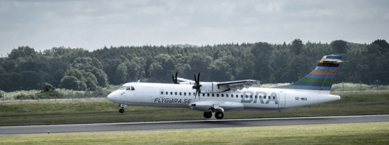 ATR, flygbolaget BRA och bränsleleverantören Neste har genomfört världens första flygning med ett kommersiellt flygplan med 100 procent bioflygbränsle. Foto: ATR