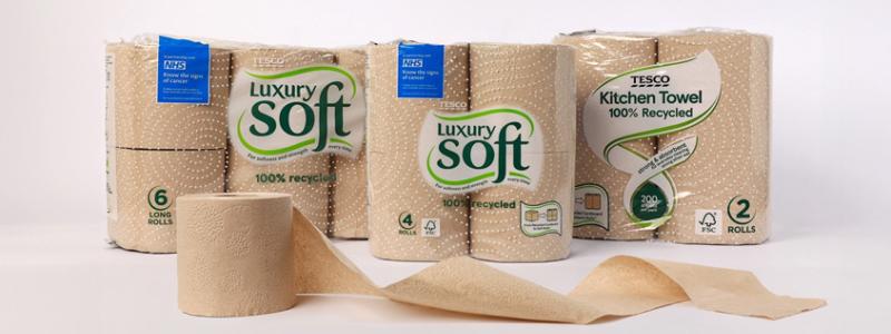 Det som skiljer Tescos återvunna pappersprodukter åt är deras naturliga beige färg, eftersom de är obehandlade, vilket eliminerar behovet av starka kemikalier. Foto: Tesco