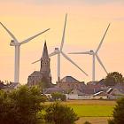För tyskarna är detta inte bara en teknisk fråga – det är också en fråga om trovärdighet i det som kallas "Energieewende." När målet är att avveckla fossil energi och samtidigt stänga kärnkraften, blir varje störning i den förnybara produktionen en påminnelse om systemets känslighet. Foto: Creative Commons Lic, kredit: DoDo71