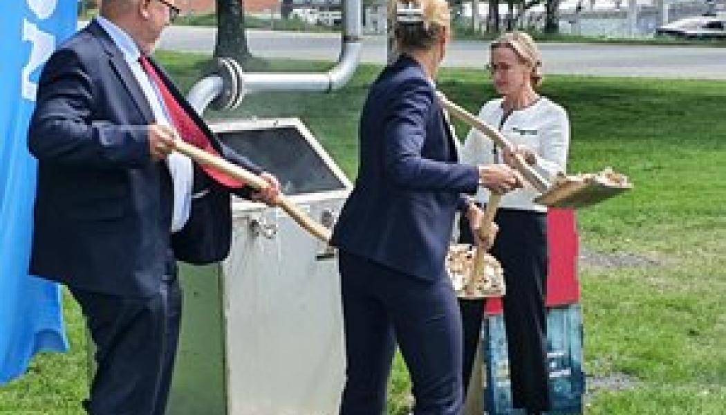Charlotte Thelm, divisionschef NCC, Karl-Petter Thorwaldsson, näringsminister, Pia sandvik VD RISE. Foto: RISE