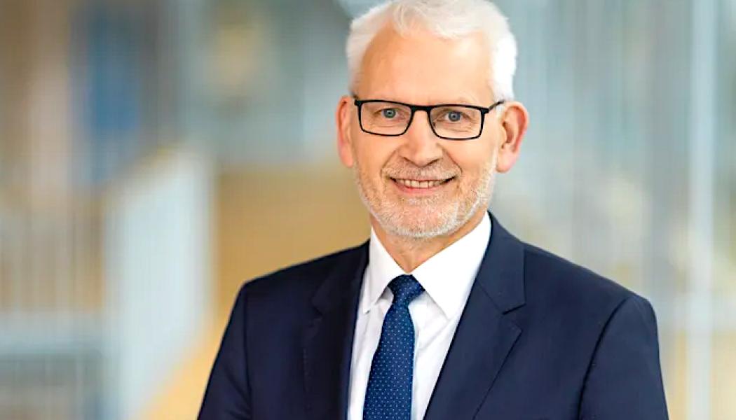 Michael Lewis konstaterade att marknadsläget har försämrats det senaste året, delvis på grund av sjunkande energipriser. Uniper har som mål att nå investeringar på cirka åtta miljarder euro, men Lewis förutser att det kommer att ta längre tid än förväntat. Foto: Uniper