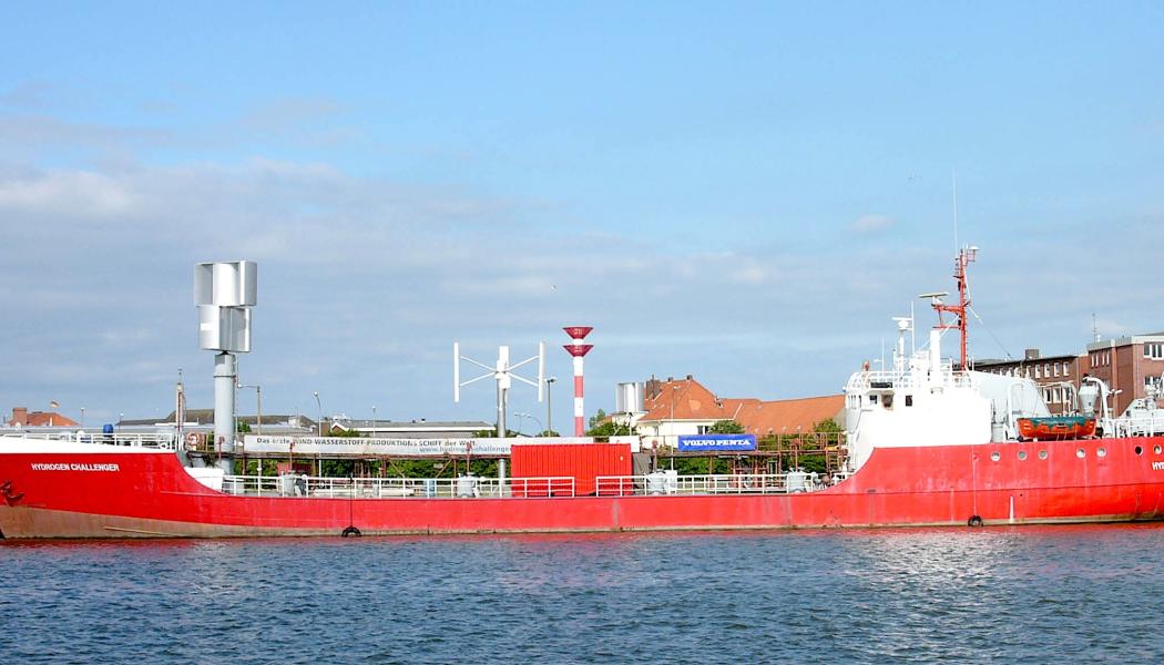 Hydrogen Challenger – ett vätgasdrivet fartyg (hamnen i Bremerhaven, Tyskland. Foto: Wikipedia Common, kredit: Hannes Grobe .