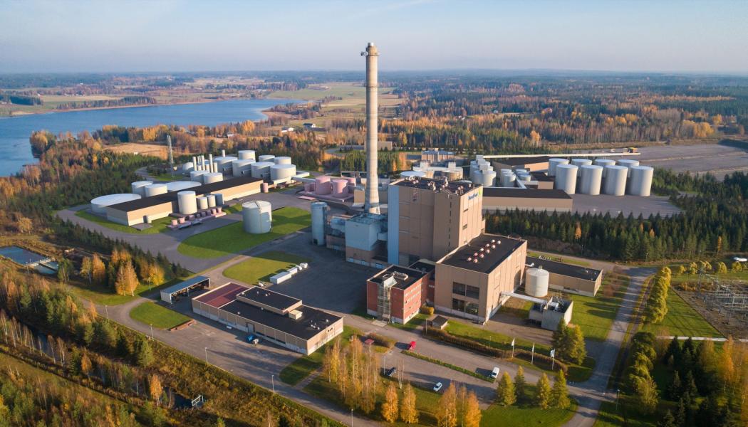 Produktionsanläggningen kommer inte bara att stödja ersättningen av fossila substanser inom olika industrier utan också bidra till att minska växthusgasutsläppen från vägtransporter. NordFuel