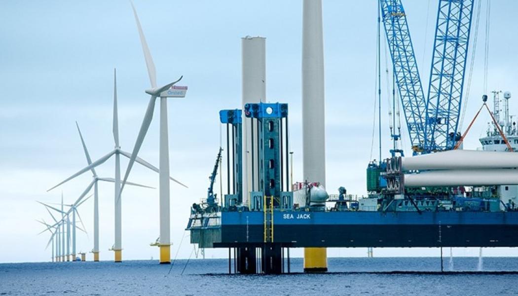 Totalt vann 131 projekt inom förnybar energi kontrakt i den här omgången, där Ørsteds jättelika offshore vindkraftsprojekt Hornsea 4 säkrade det största kontraktet i termer av kapacitet. Iberdrola vann också kontrakt för sina projekt East Anglia Two och East Anglia Three, som båda är stora offshore vindkraftsprojekt. Foto: Ørsted