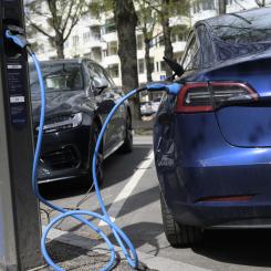 Fredrik Sandberg/TT: Det som driver på utvecklingen i Europa är både den exploderande elbilsmarknaden och den nya EU-lagstiftning som väntas vara på plats 2026. Arkivbild.