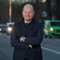 Sverige har nu världens högsta dieselpris vilket inte är rimligt, menar Marcus Dahlsten, vd Transportföretagen. Foto: Transportföretagen