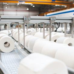 En produktionslinje vid Velvet Cares nuvarande fabrik i Klucze i Polen. Foto: Velvet Care