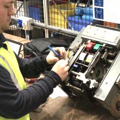 ABB Electrifications verksamhet utökar sina servicemöjligheter för laddningssystem för elfordon, solenergi och låg- och mellanspänningssystem med en dedikerad serviceverkstad bland annat i Coleshill, Birmingham. Foto: ABB