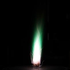 Foto av järnpartiklar som förbränns. Eller mer detaljerat (på engelska): Photograph of burning iron particles as fuel piloted with a methane and air premixed flame operated in a Bunsen-type burner. Foto: Zhongshan Li
