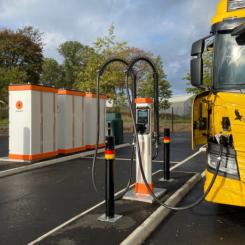 Kempower fokuserar på utveckling av högeffektsladdningslösningar för eldriven tung trafik. Foto: Kempower