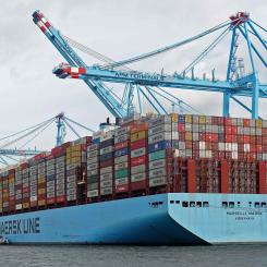 Containerfartyget Piet Sinke från Maasmond Maritiem i Marseilles hamn., Foto: Wikipedia Common Lic. Kredit:  MAERSK MC KINNEY MÖLLER & MARSEILLE MAERSK