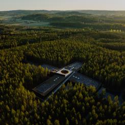 – The Plus är en fabrik för folket! Det är ett projekt vi har lagt ner enormt mycket själ och kraft i. Det här är en viktig dag för oss, men också för norska fastlandets industri och det skandinaviska exportsamarbetet, säger Stefan Tjust, vd på Vestre. Foto:  Einar Aslaksen