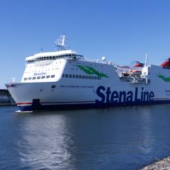 Wärtsilä påskyndar Stena Lines arbete för att minska koldioxidutsläppen genom konverteringar till metanoldrift. Foto: martin/unsplash